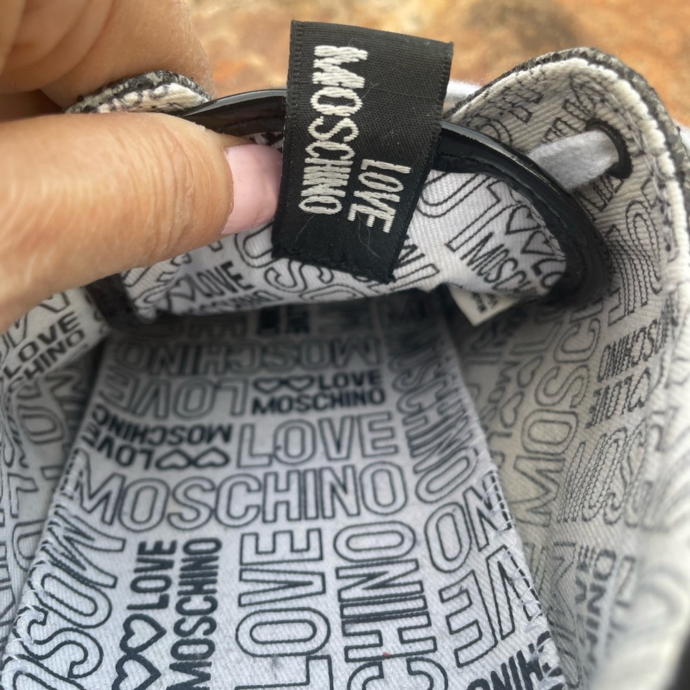 Love Moschino “I Do” Sneakers - Picture 8 of 11